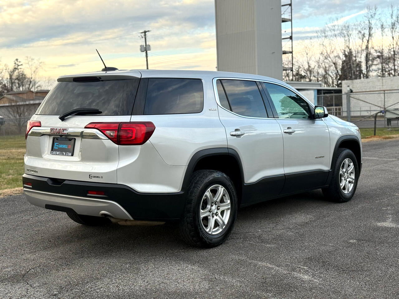Used 2018 GMC Acadia SLE image 5