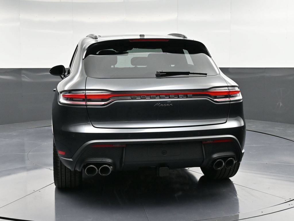 Certified 2026 Porsche Macan AWD/4WD image 7