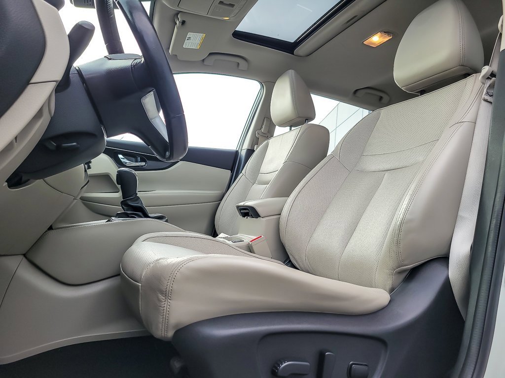 Used 2017 Nissan Rogue Sport SL w/ SL Premium Package image 7