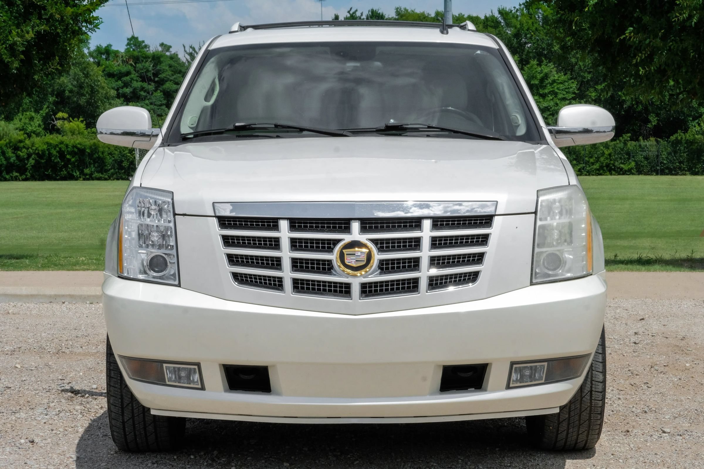 Used 2007 Cadillac Escalade EXT w/ Information Package AWD/4WD image 7