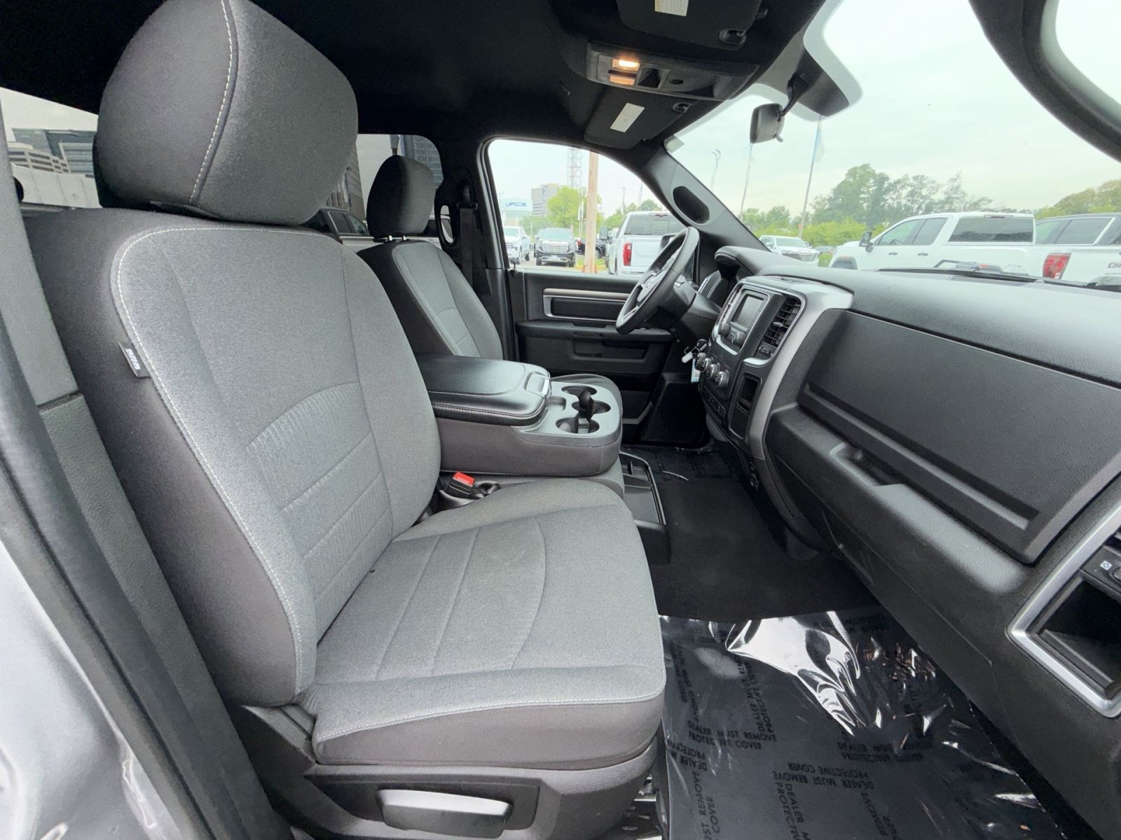Used 2024 RAM 1500 Warlock AWD/4WD image 26