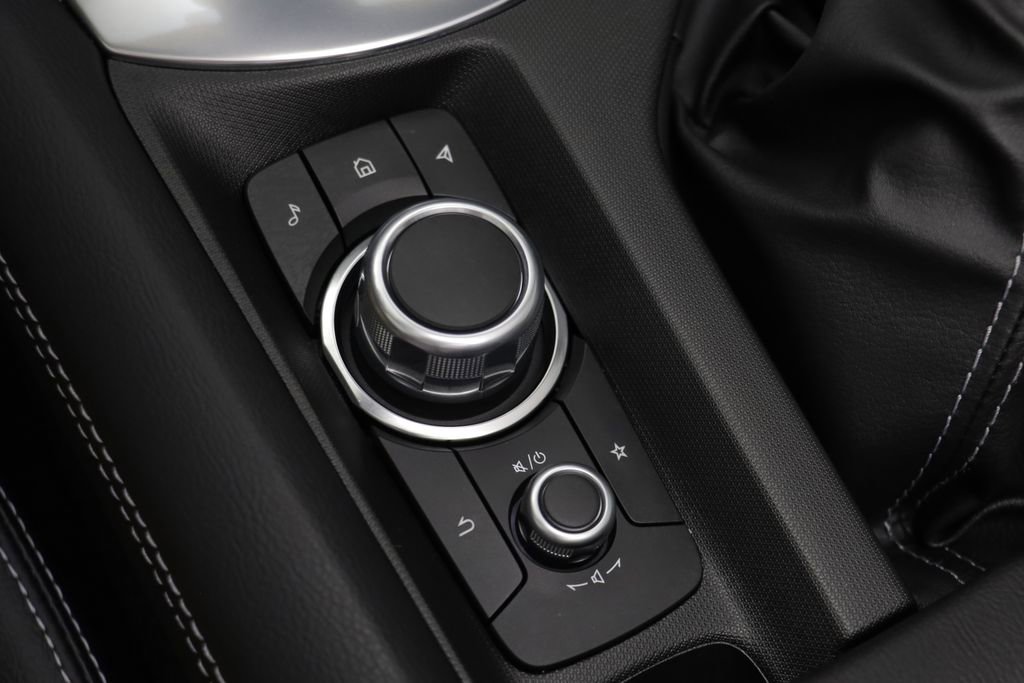 Used 2025 MAZDA MX-5 Miata RF Grand Touring RWD image 13