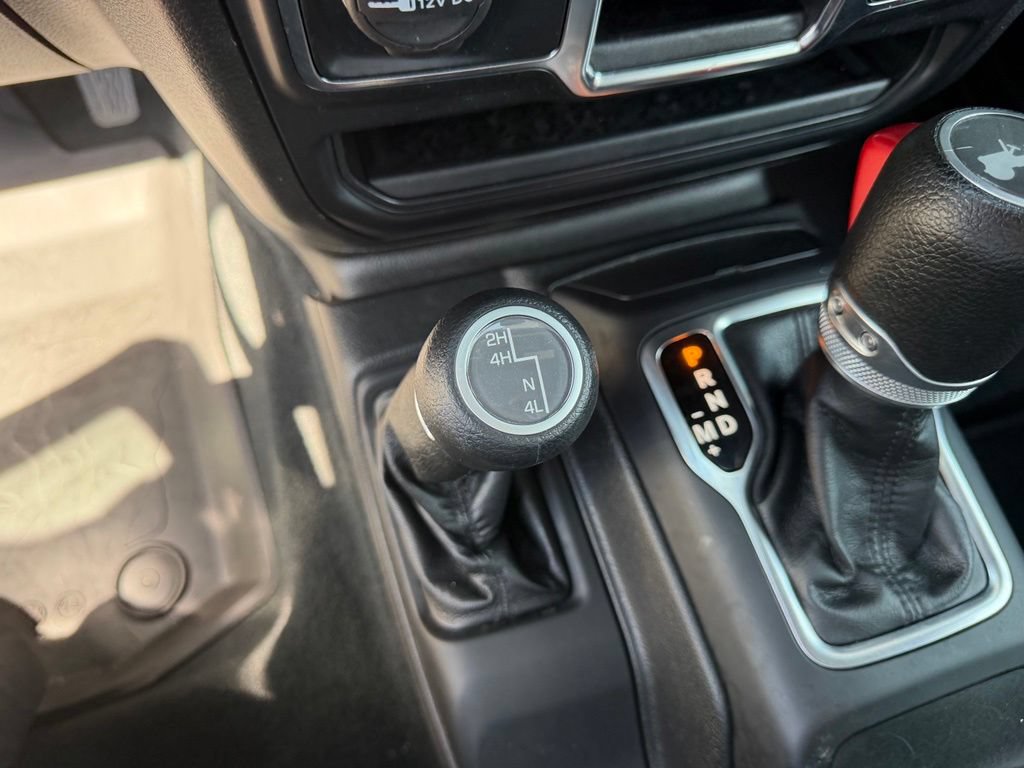 Used 2022 Jeep Wrangler Unlimited Sport AWD/4WD image 25