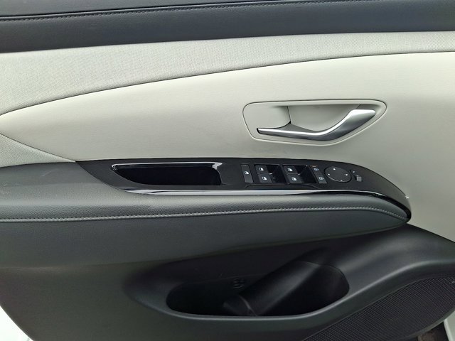 Used 2025 Hyundai Tucson Limited AWD/4WD image 12