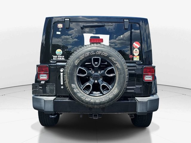 Used 2018 Jeep Wrangler Sahara AWD/4WD image 4