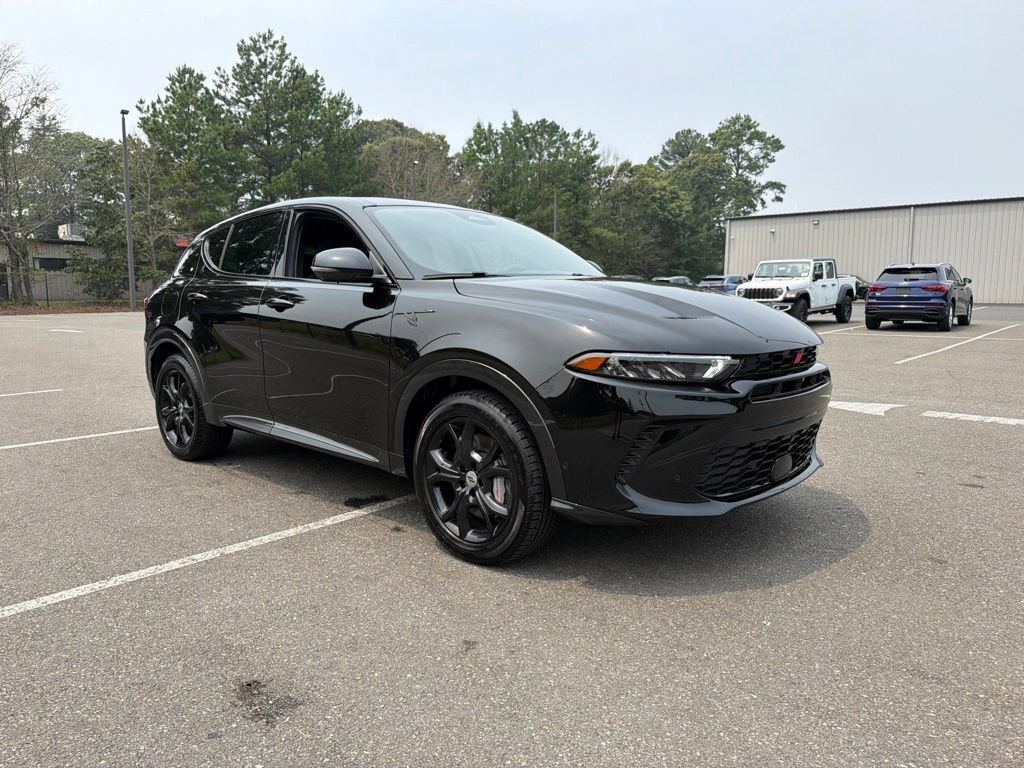 Used 2024 Dodge Hornet R/T Plus w/ Tech Pack Plus w/o Parking AWD/4WD image 4