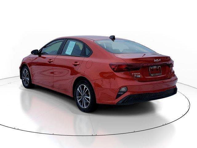 Used 2024 Kia Forte LXS image 3
