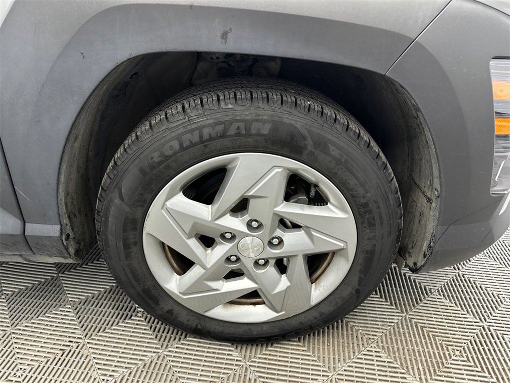 Used 2024 Hyundai Kona SE image 12