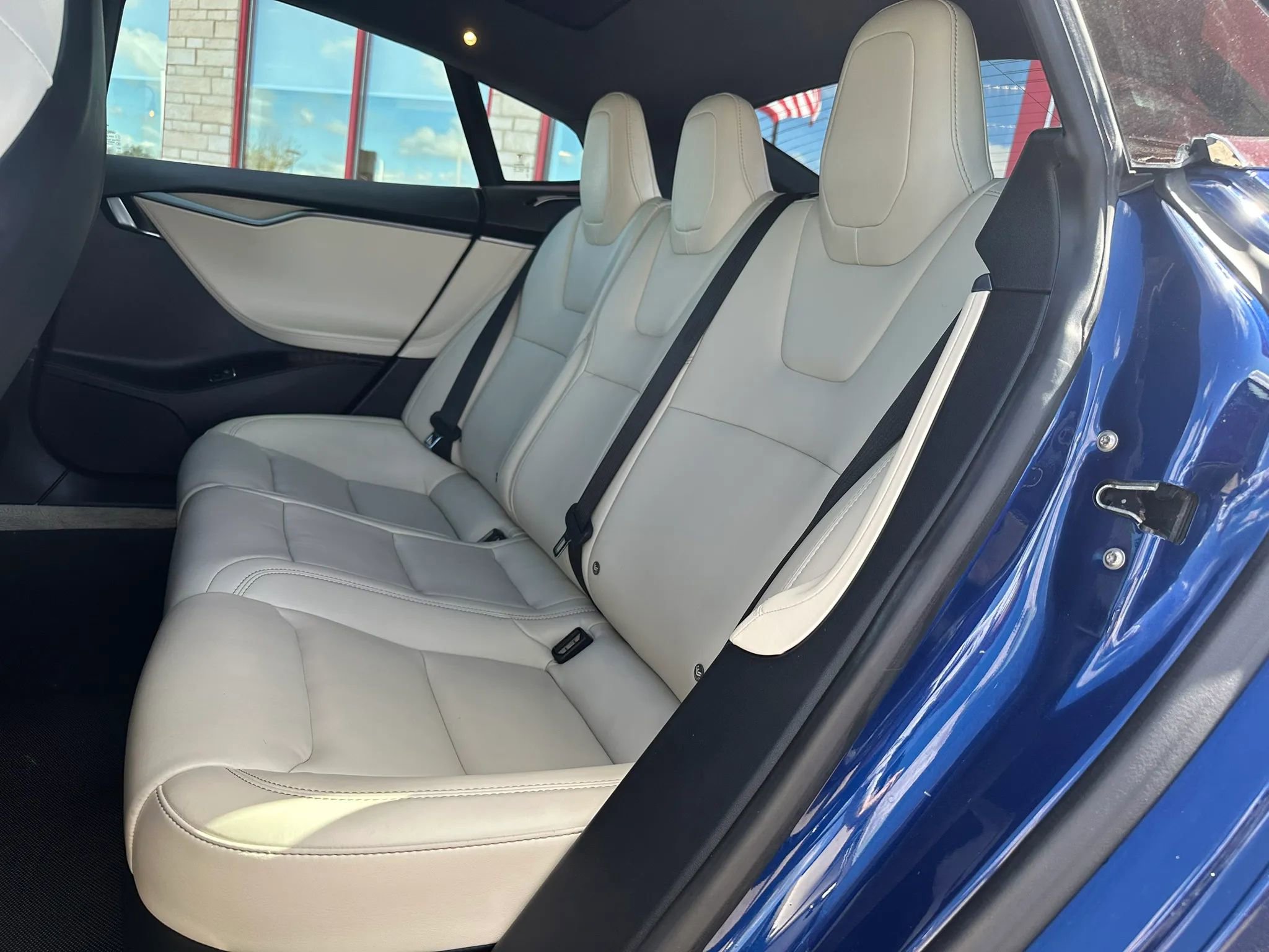 Used 2019 Tesla Model S Long Range AWD/4WD image 11
