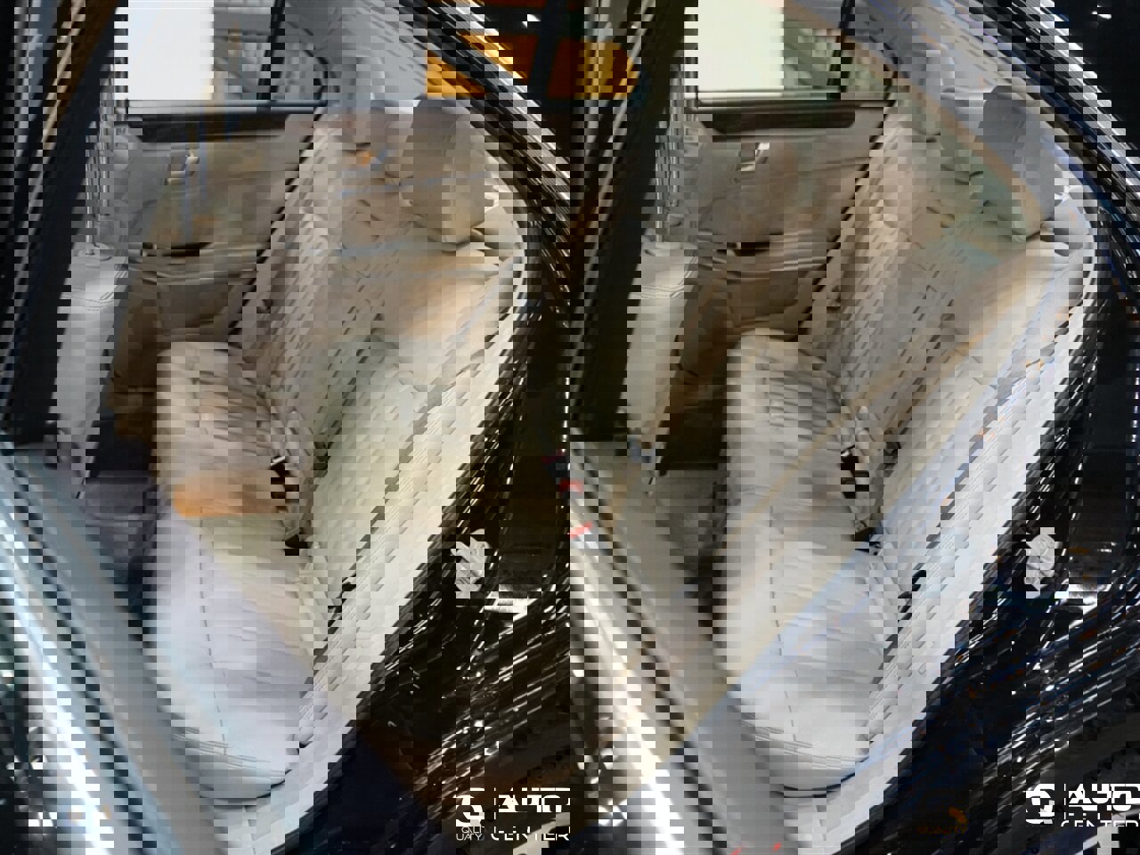 Used 2014 Mercedes-Benz E 250 E 250 Base BlueTEC® 4MATI image 32