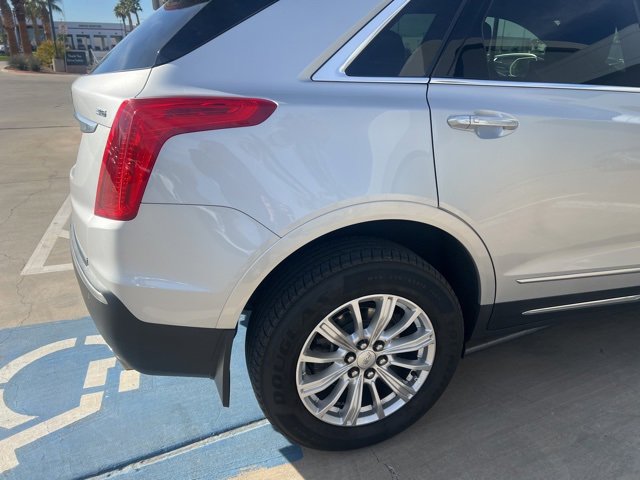 Used 2019 Cadillac XT5 Base image 4