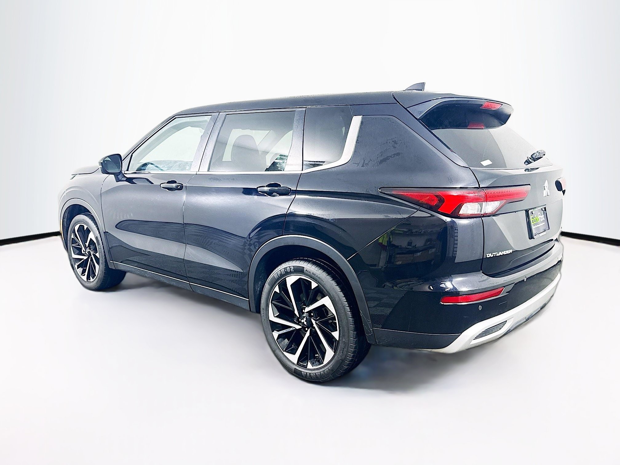 Used 2024 Mitsubishi Outlander SE AWD/4WD image 5