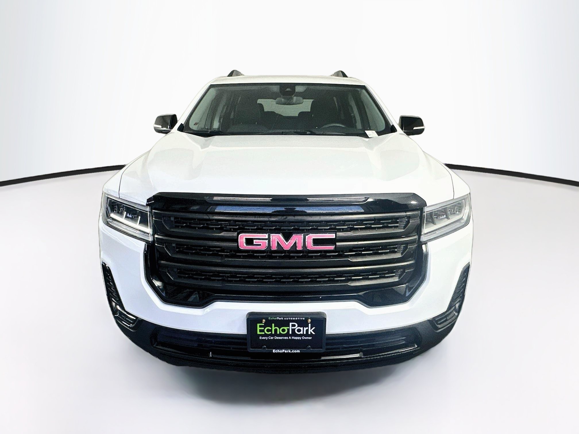 Used 2023 GMC Acadia SLE w/ Driver Convenience Package FWD image 2