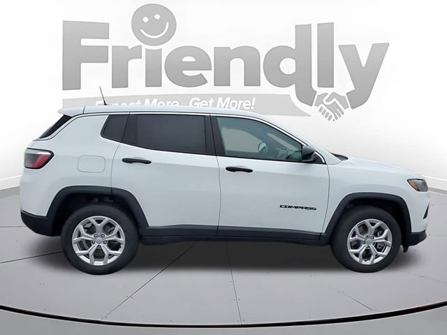Used 2024 Jeep Compass Sport AWD/4WD image 6