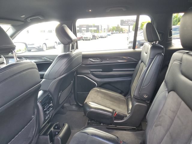 Used 2022 Jeep Grand Cherokee L Laredo AWD/4WD image 10