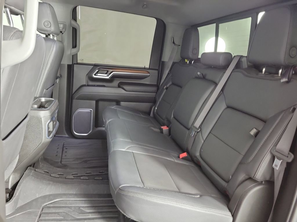 Used 2024 GMC Sierra 2500 Denali w/ Denali Reserve Package image 9