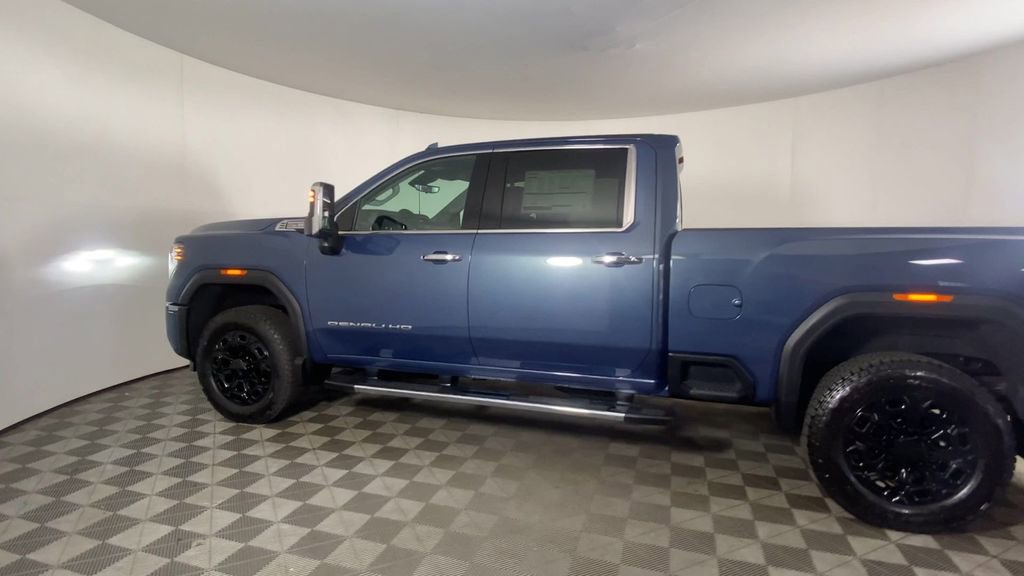 New 2025 GMC Sierra 2500 Denali w/ Denali Reserve Package image 8