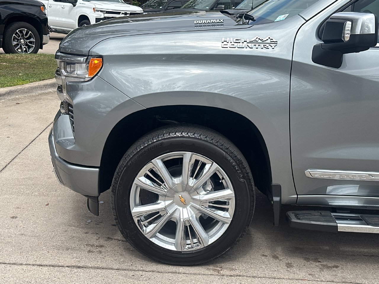 New 2026 Chevrolet Silverado 1500 High Country w/ High Country Premium Package AWD/4WD image 15