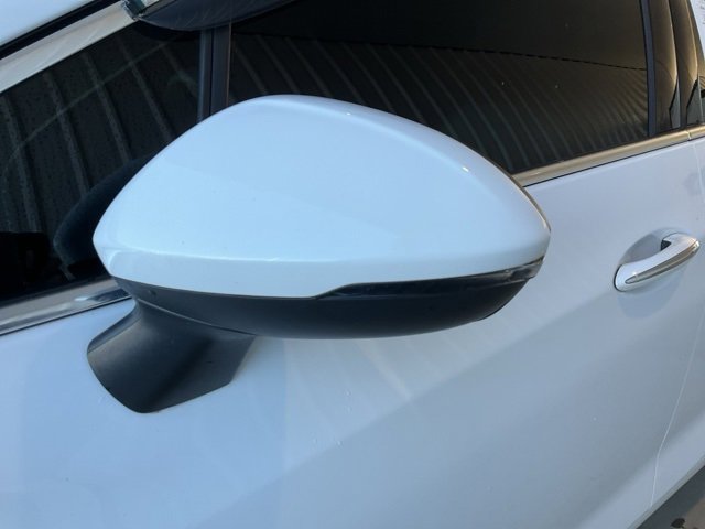 Used 2017 Chevrolet Cruze Premier image 3