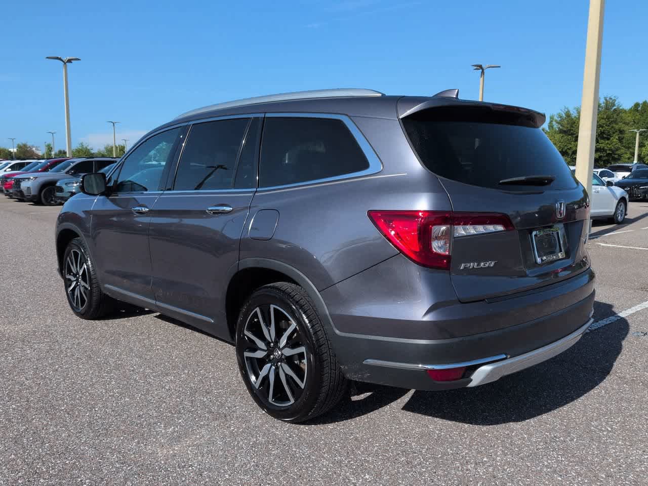 Used 2020 Honda Pilot Elite image 4