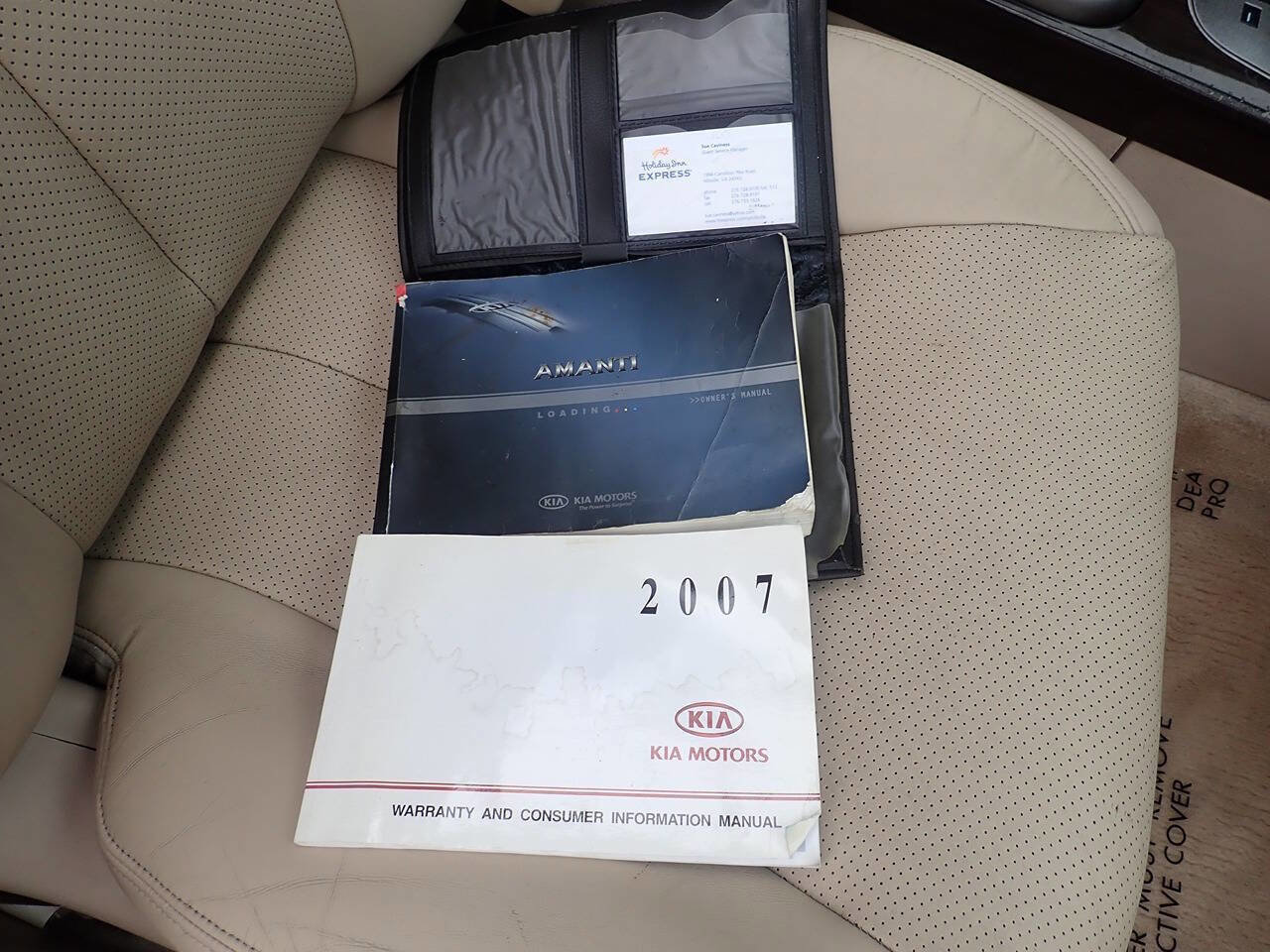 Used 2007 Kia Amanti w/ Leather Pkg image 22