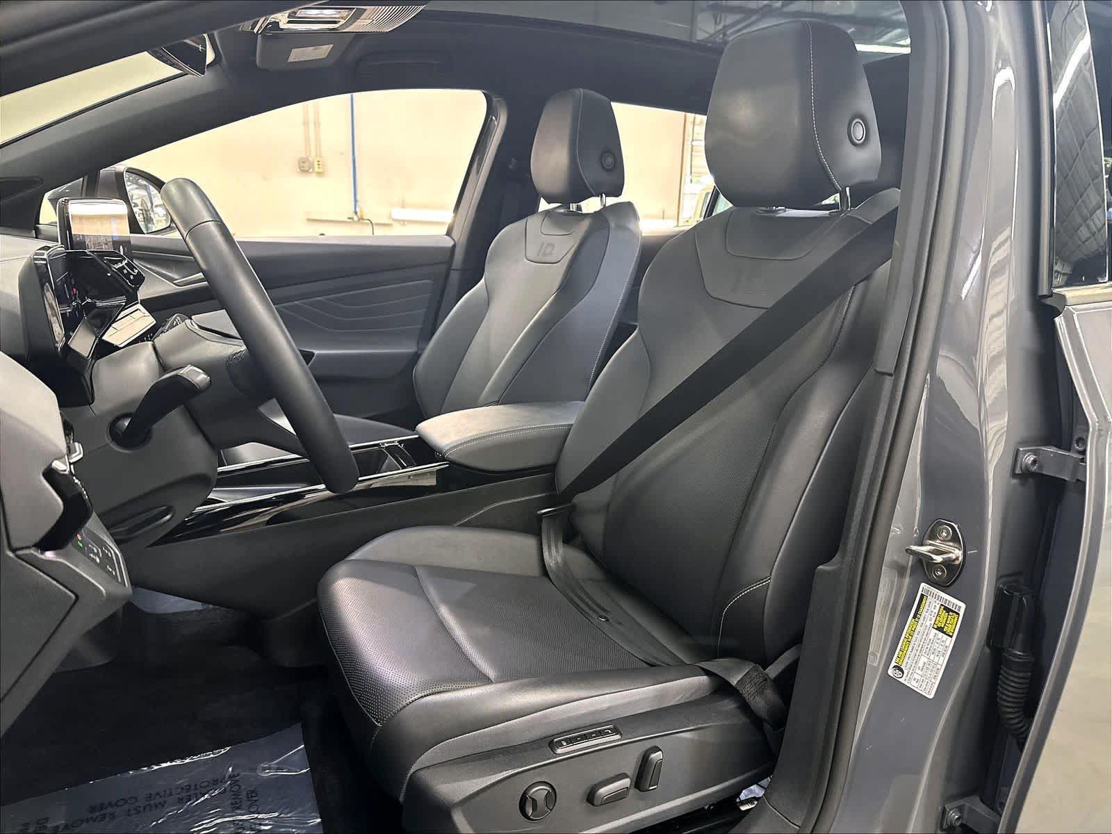 Used 2023 Volkswagen ID.4 Pro S RWD image 24