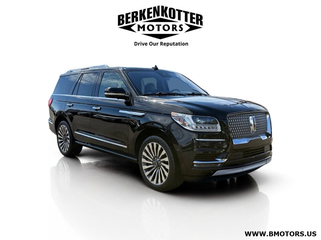 Used 2019 Lincoln Navigator Reserve image 1