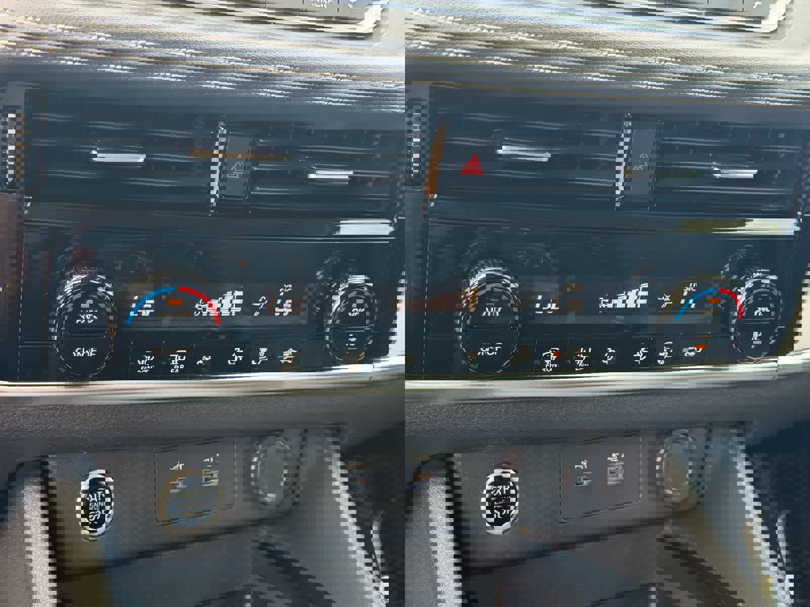 Certified 2022 Nissan Rogue SV image 26