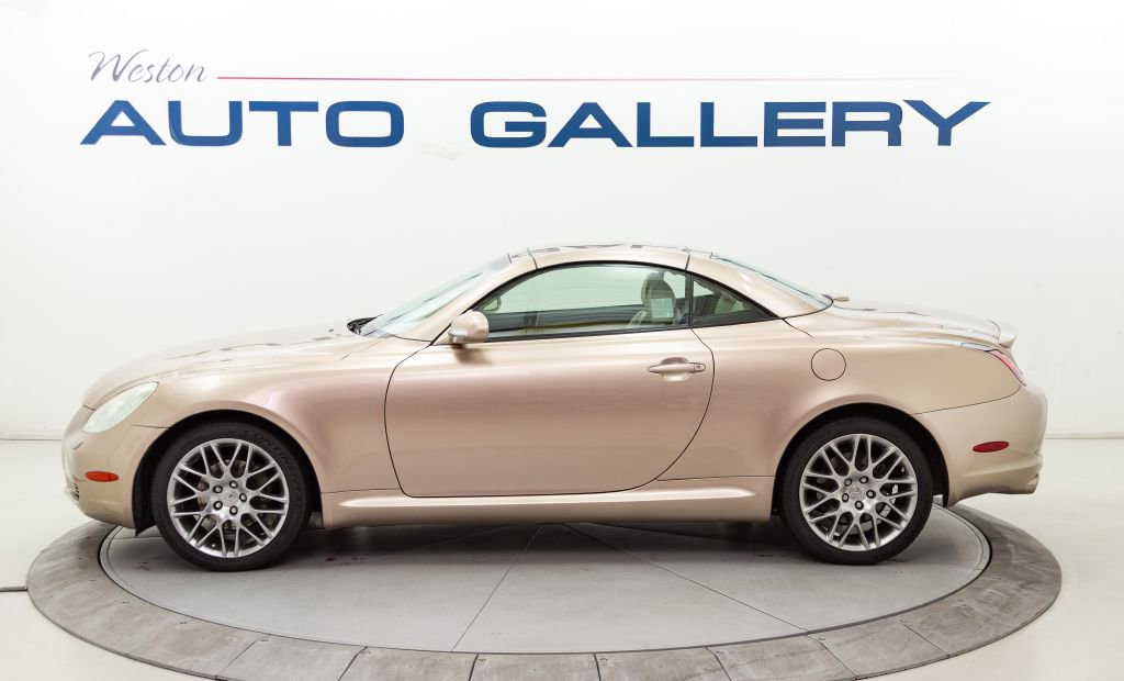 Used 2005 Lexus SC 430 Convertible image 2