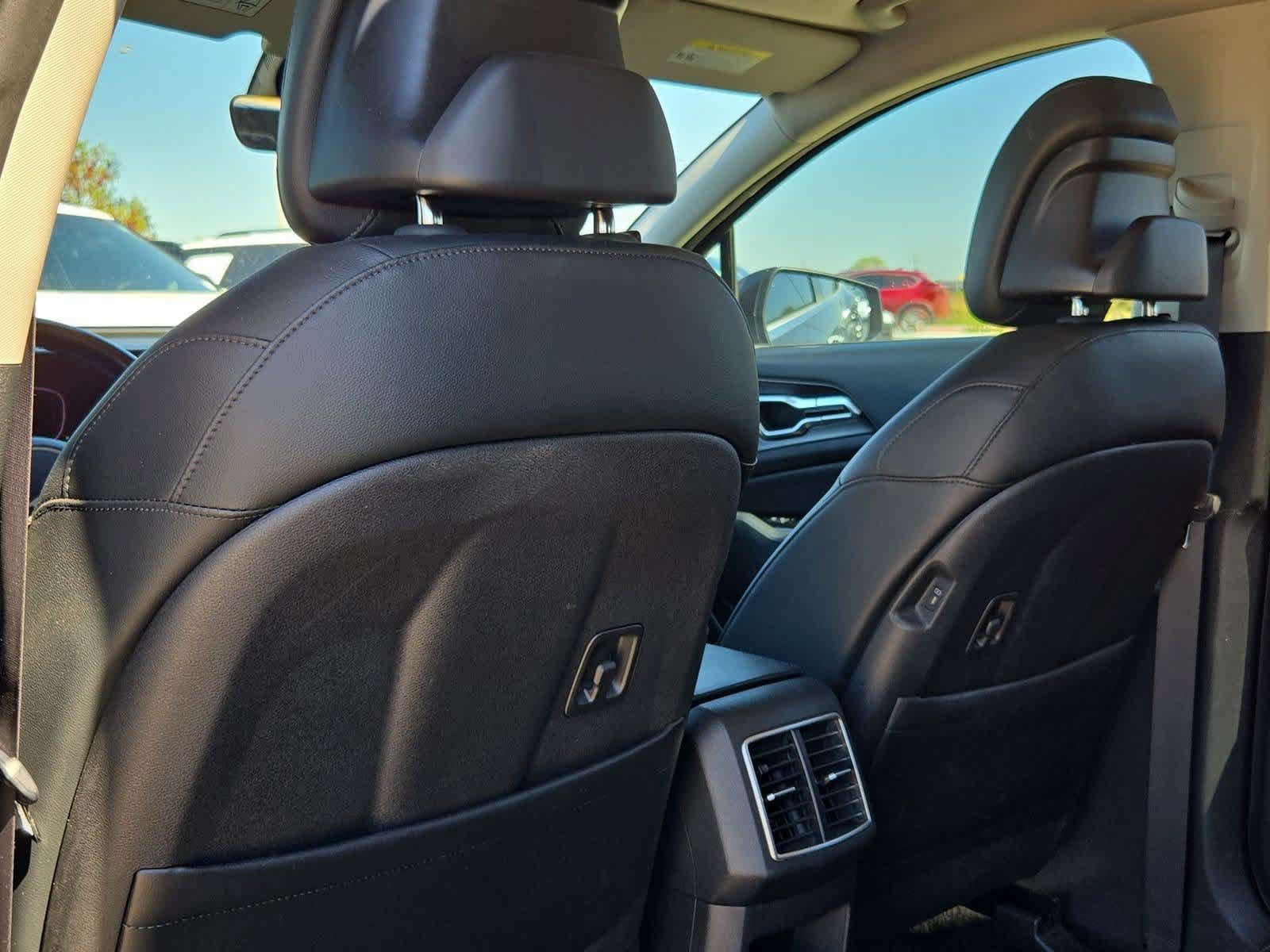 Certified 2023 Kia Sportage EX FWD image 17