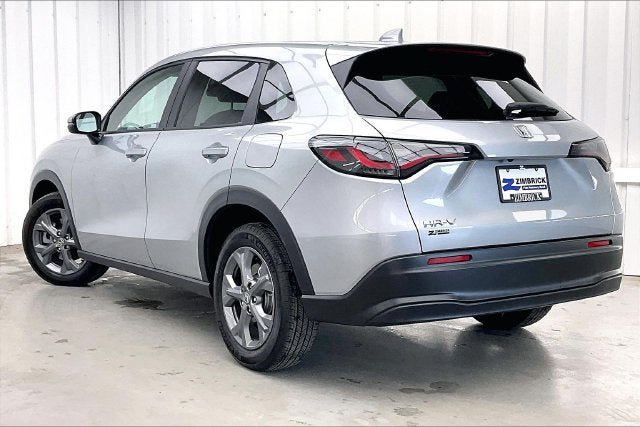 Certified 2027 Honda HR-V LX image 11
