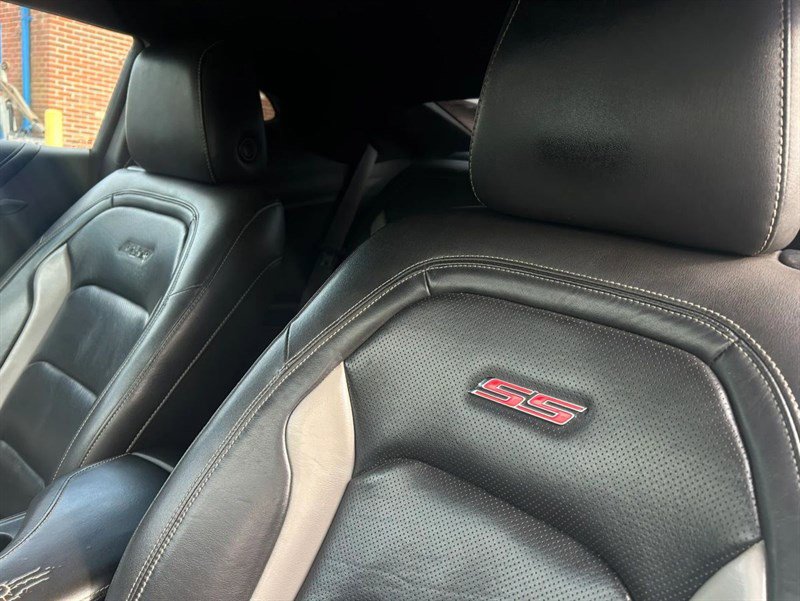 Used 2017 Chevrolet Camaro SS RWD image 12