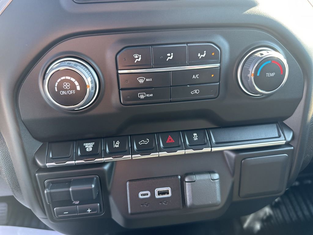 Used 2024 Chevrolet Silverado 3500 W/T image 43