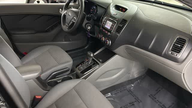 Used 2017 Kia Forte LX w/ LX Popular Package FWD image 32