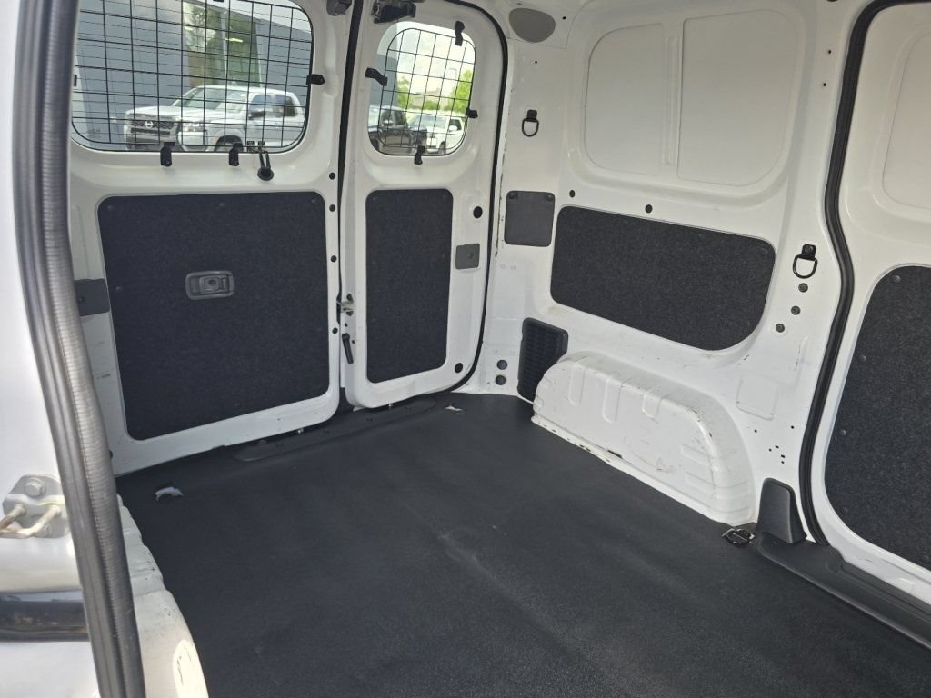 Used 2020 Nissan NV200 SV w/ Sliding Glass Door Package FWD image 18