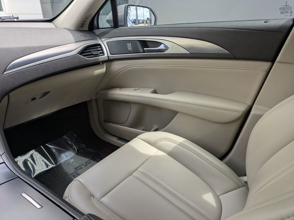 Certified 2019 Lincoln MKZ Premiere image 17