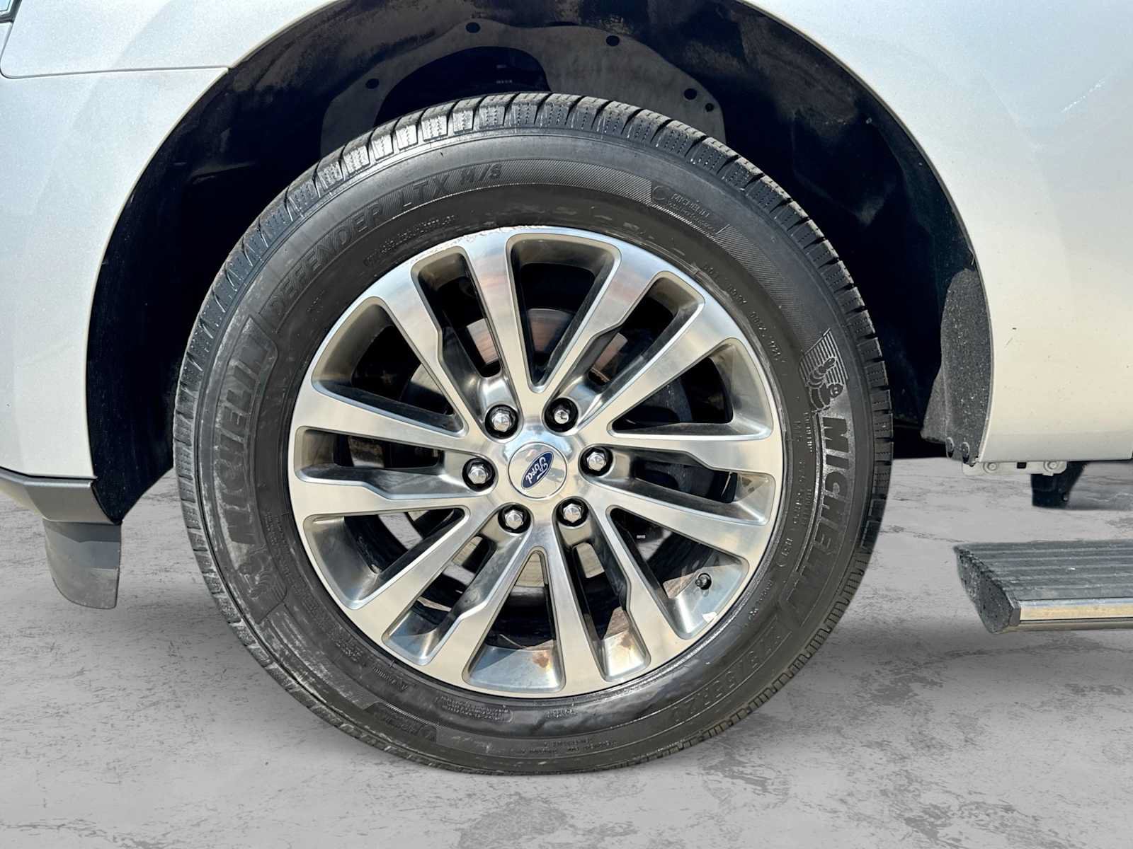 Used 2018 Ford Expedition Limited AWD/4WD image 13