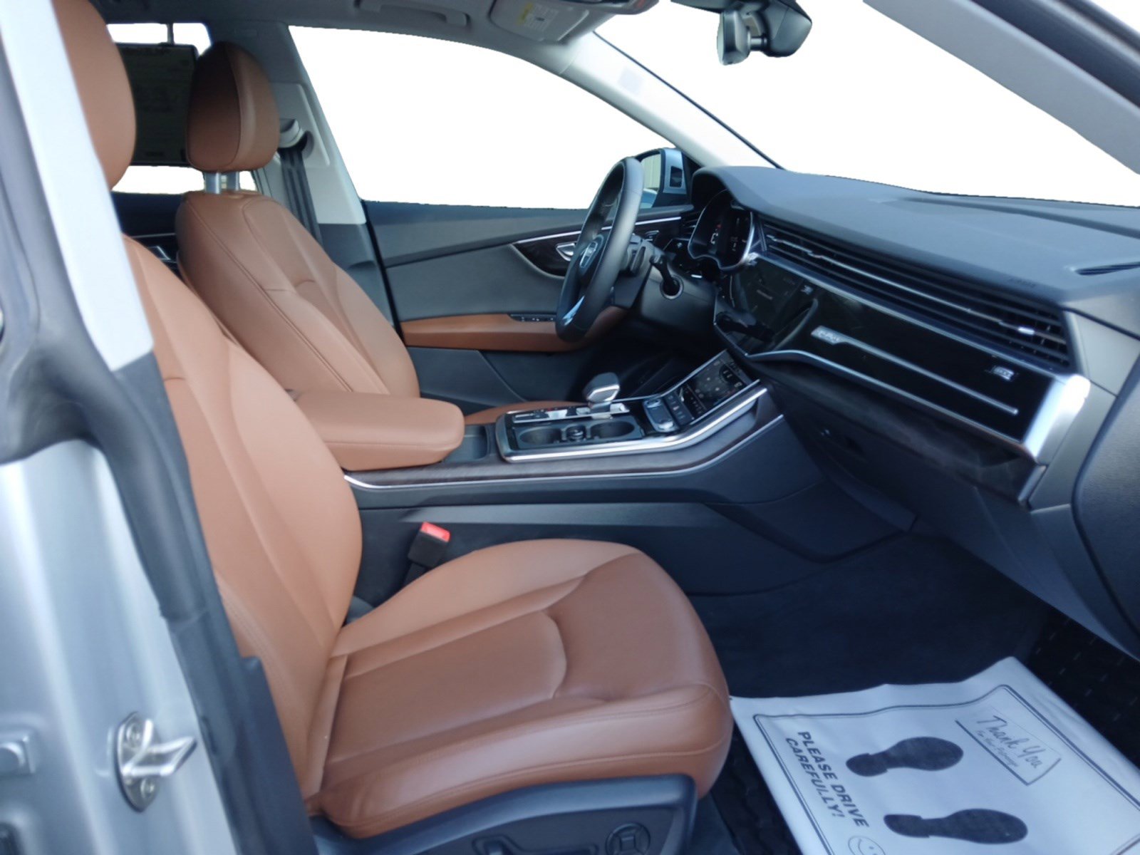 Used 2022 Audi Q8 Premium Plus w/ Premium Plus Package image 15