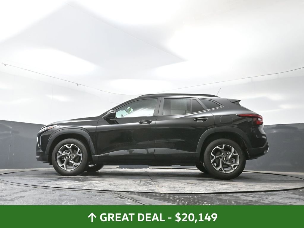 Used 2025 Chevrolet Trax LT image 57