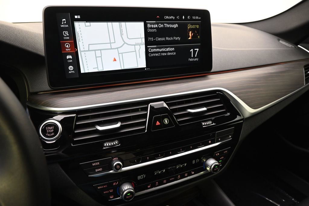 Used 2023 BMW 540i w/ Convenience Package image 29