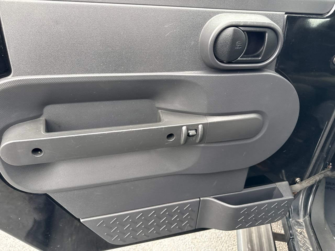 Used 2009 Jeep Wrangler X image 15