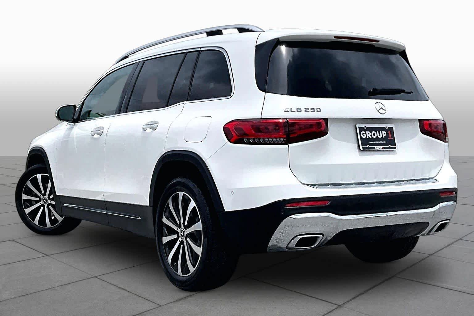 Used 2022 Mercedes-Benz GLB 250 image 12