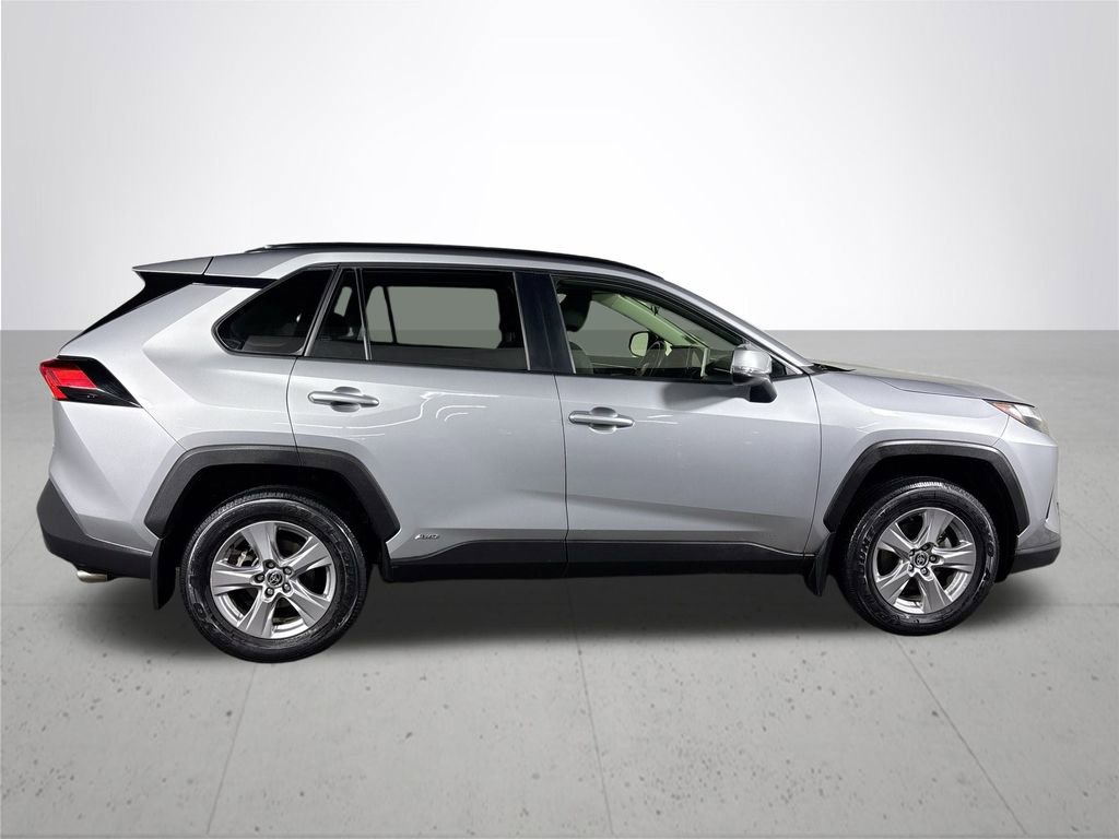 Used 2024 Toyota RAV4 XLE image 5