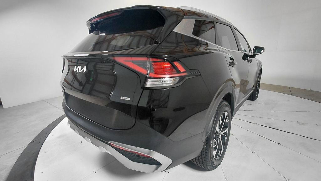 Used 2023 Kia Sportage EX AWD/4WD image 7