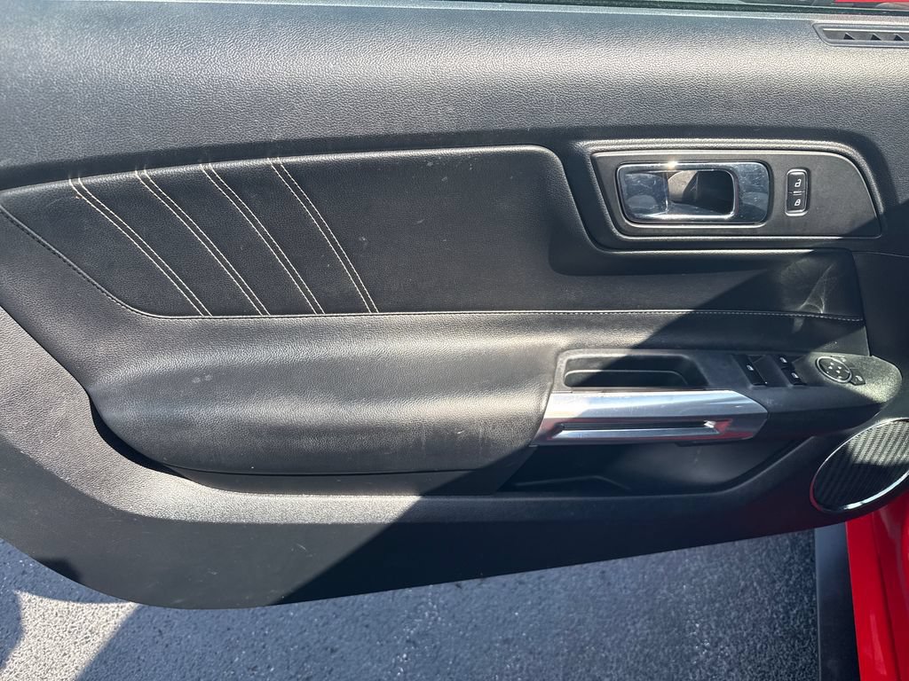 Used 2015 Ford Mustang Premium RWD image 11