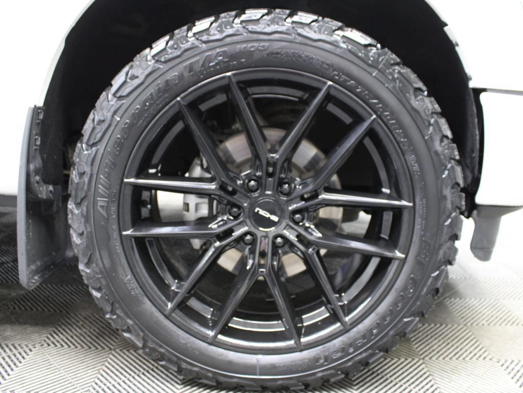 Used 2023 Ford F150 Lariat w/ Equipment Group 502A High AWD/4WD image 14