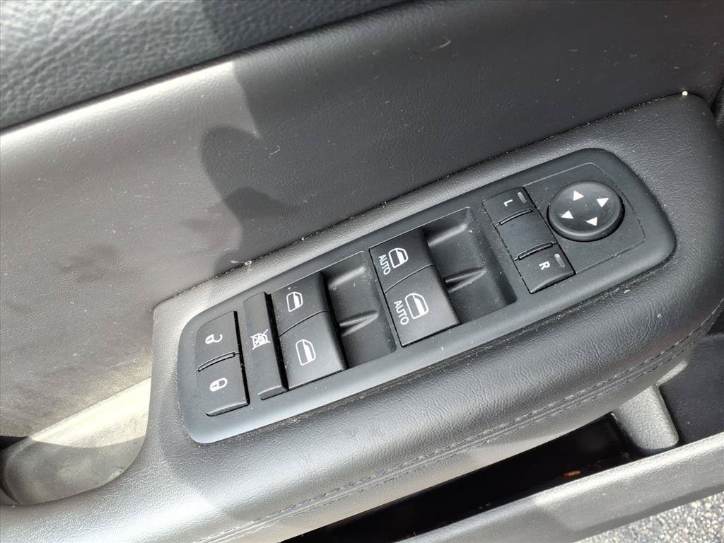 Used 2015 Chrysler 200 C w/ Navigation & Sound Group I FWD image 16