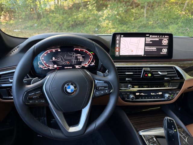 Used 2023 BMW 530i w/ Convenience Package RWD image 14