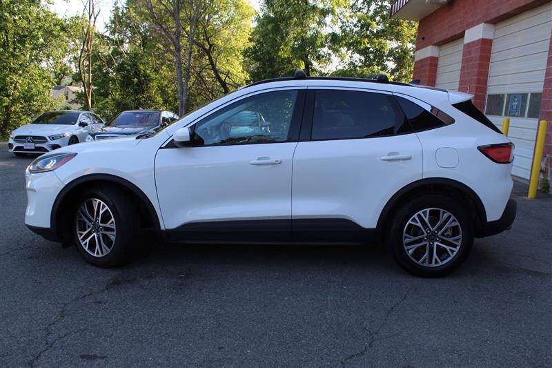 Used 2022 Ford Escape SEL FWD image 2