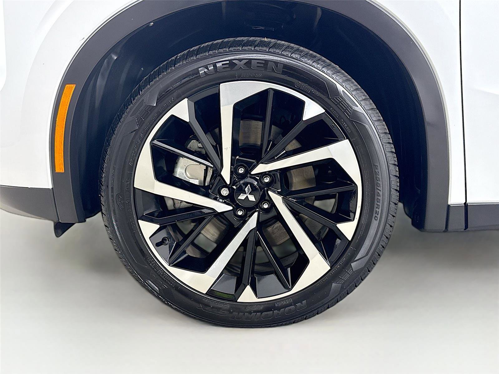 Used 2024 Mitsubishi Outlander SE image 31